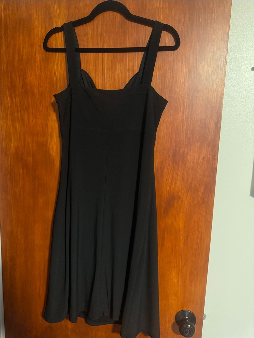 White House Black Market Black Midi Twist-Front Dress sz 10 - Picture 5 of 6